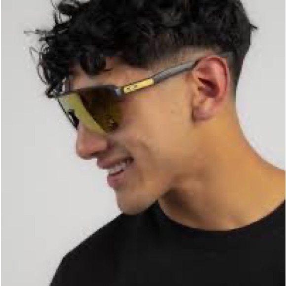 Oakley Corridor Sunglasses - Picture 4 of 7